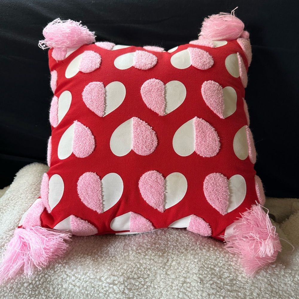 🩷❤️ Target Valentines Day throw pillow ❤️🩷